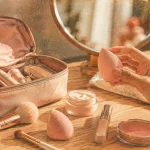 Maquillage naturel tuto : beauty blender et produits teint lumineux